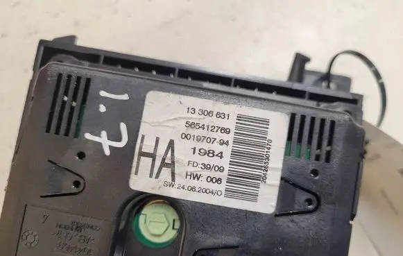 Opel Astra H Screen/display/small screen 13306631 565412769