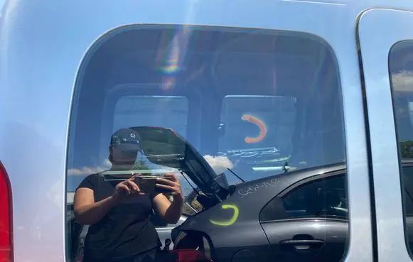 Renault Kangoo I Rear vent window glass