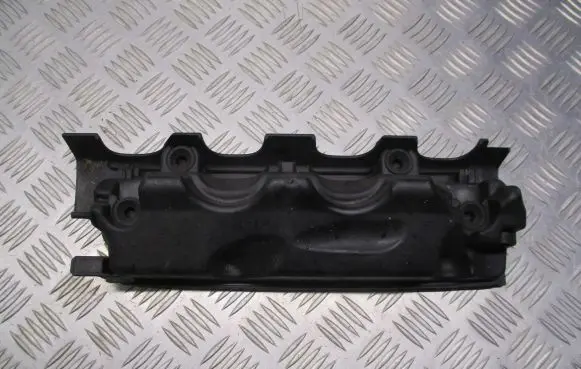 Volkswagen Golf V Vacuum air tank 