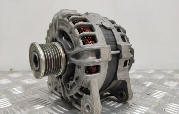Renault Megane IV Generator/alternator 231004BE0B F000BL0814