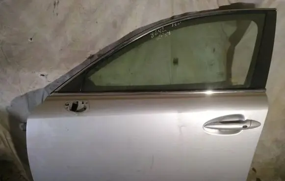 Lexus IS 220D-250-350 Front door pilkos