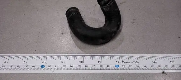 Engine coolant pipe/hose