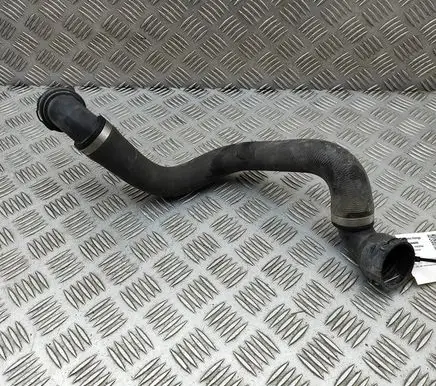 Mercedes-Benz C W205 Engine coolant pipe/hose A2055012882