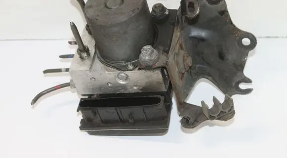 Toyota Avensis T270 ABS Pump 0265251999