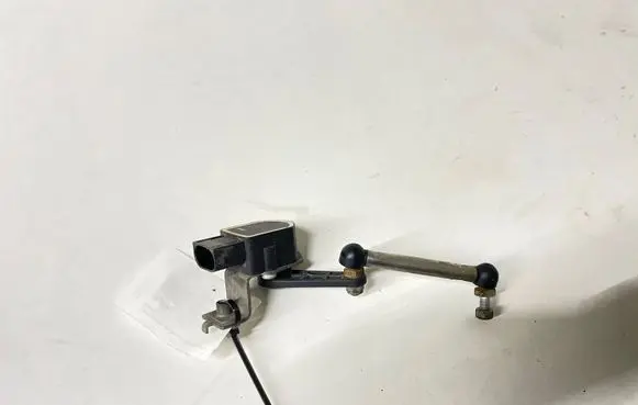 BMW X5 E70 Headlight/headlamp level sensor 6763736