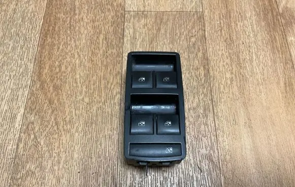 Opel Insignia A Electric window control switch 13305011 351869