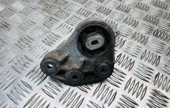 Audi A4 S4 B6 8E 8H Rear differential mounting bracket 8E0599125B