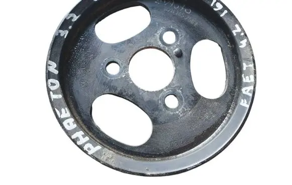 Volkswagen Phaeton Power steering pump pulley 07D145256E