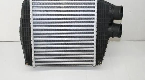 Maserati Ghibli Intercooler radiator 670035635