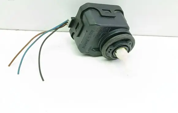 Volkswagen Golf IV Headlight level adjustment motor 1J0941295C