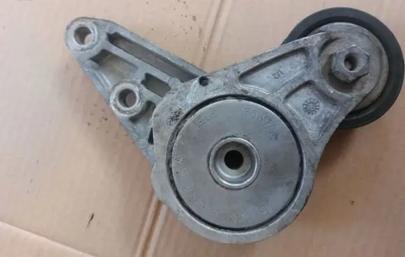 Ford Focus Timing belt tensioner BM5Q6A228AA