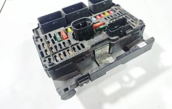 Peugeot 407 Fuse box set 9658539180