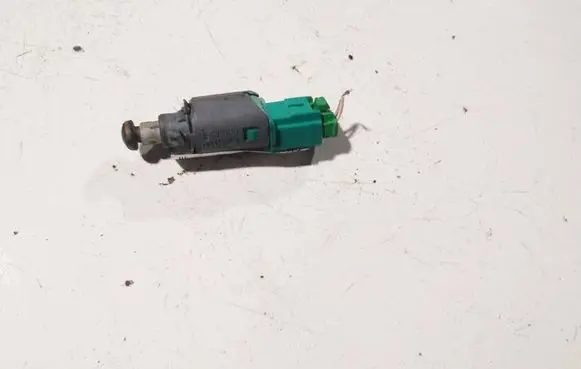 Renault Megane II Brake pedal sensor switch 8200168240b 8200168240-b