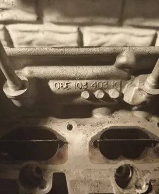 Audi A5 8T 8F Engine head 06E103403K