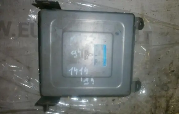 Mazda 323 F Engine control unit/module z50918881b