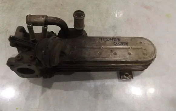Volkswagen Cross Touran I EGR valve cooler 03G131513