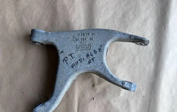 Audi A4 S4 B8 8K Rear upper control arm/wishbone 8K0505312J