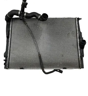 BMW 1 E81 E87 Radiator mount bracket 110748