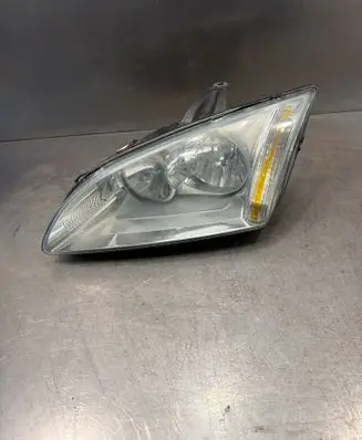 Ford Focus Headlight/headlamp 4M513K060BA V4M5X13K060BA