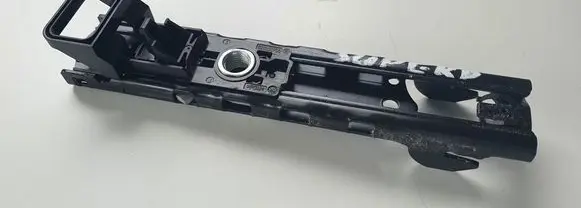 Skoda Superb B8 (3V) Seat belt height adjuster 