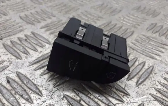 Audi A6 S6 C6 4F Glove box lock 4F1927227B