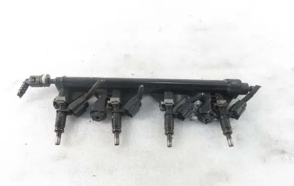 Peugeot 207 Fuel main line pipe V752817680 V757564580