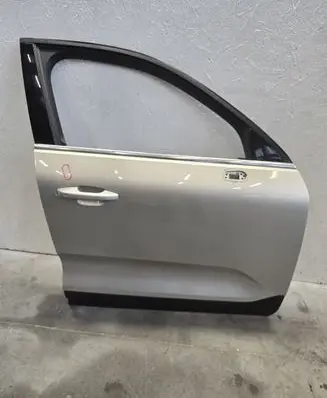 Volvo XC40 Front door