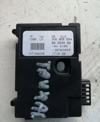 Volkswagen Touran I Steering angle sensor 1K0959654