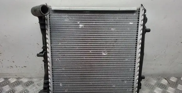 Coolant radiator