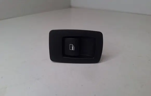 BMW X3 E83 Electric window control switch 3424602