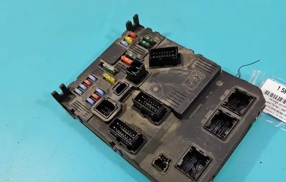 Peugeot Partner Central body control module 9657999680 IMPRK1583311