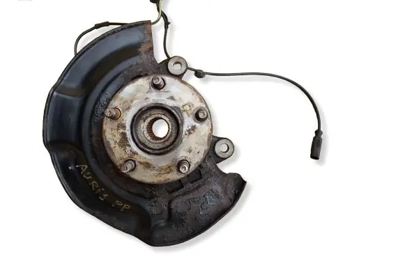 Toyota Auris E180 Front wheel hub spindle knuckle 4321105090