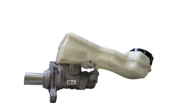 Volvo V40 Master brake cylinder 31329330