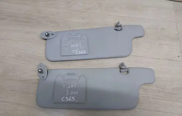 Toyota Yaris Sun visor
