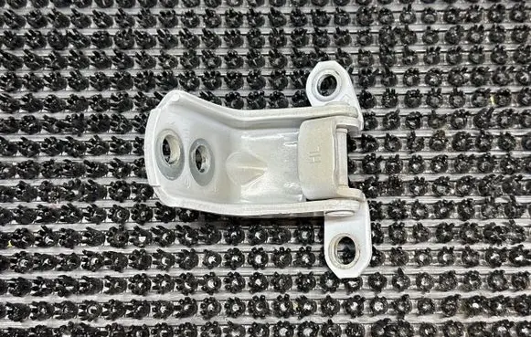 Renault Koleos II Front door lower hinge 
