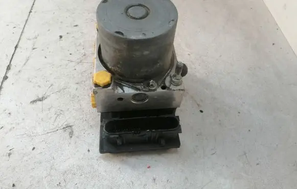 Subaru Impreza II ABS Pump 27534AG030 0235231383