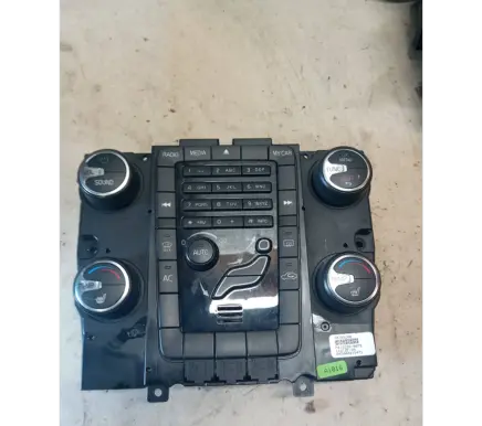 Volvo V60 Climate control unit 30795268 11W12E04 M4122200073