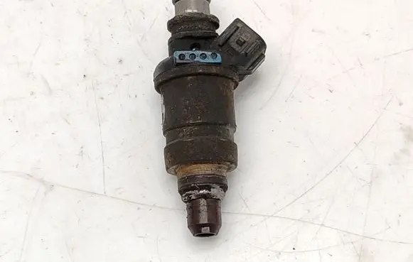Honda Legend III KA9 Fuel injector