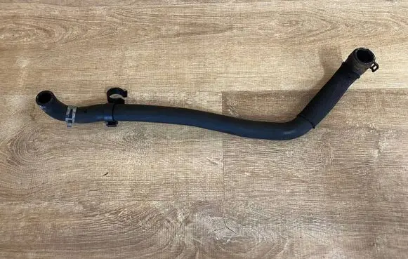 Land Rover Discovery 5 Engine coolant pipe/hose FPLA7752CC CV1XA