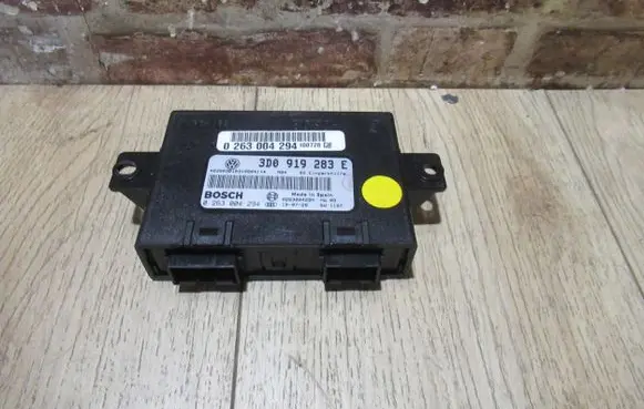Volkswagen Phaeton Trunk lid opening control unit 3D0919283E