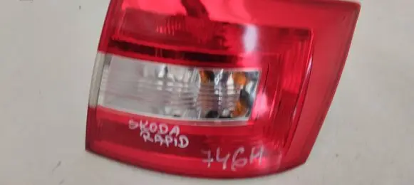 Skoda Rapid (NH) Rear/tail lights 5JJ945096 62421702