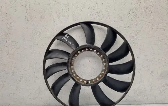 Volkswagen PASSAT B5 Fan impeller 058121301B