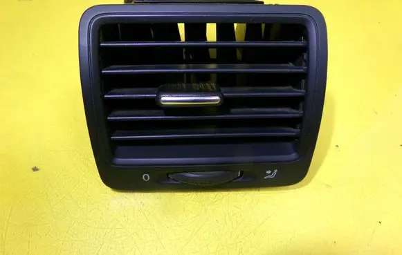 Volkswagen Golf V Dashboard side air vent grill/cover trim 1K0819709