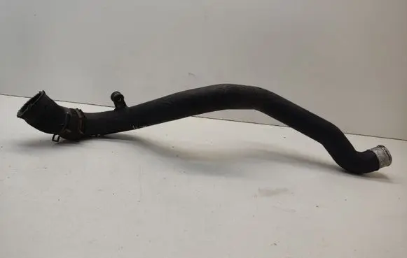 Intercooler hose/pipe