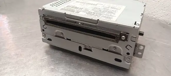 Volvo S80 Radio/CD/DVD/GPS head unit 30773443