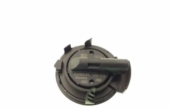 Volkswagen Golf VII Airbag deployment crash/impact sensor 5Q0959354
