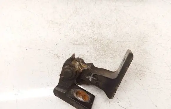 Audi A4 S4 B8 8K Front door upper hinge 8K0831401E