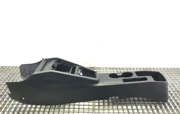 KIA Rio Center console 