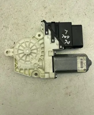 Volkswagen PASSAT B6 Rear door window regulator motor 7746019800 09077330 960093100