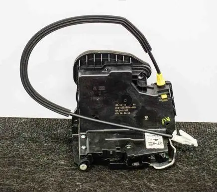 Opel Astra K Front door lock C3039078